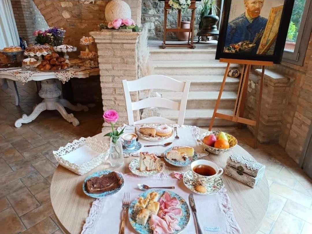 Agriturismo Le Fontanelle Da Valente Монтік'ярі Екстер'єр фото