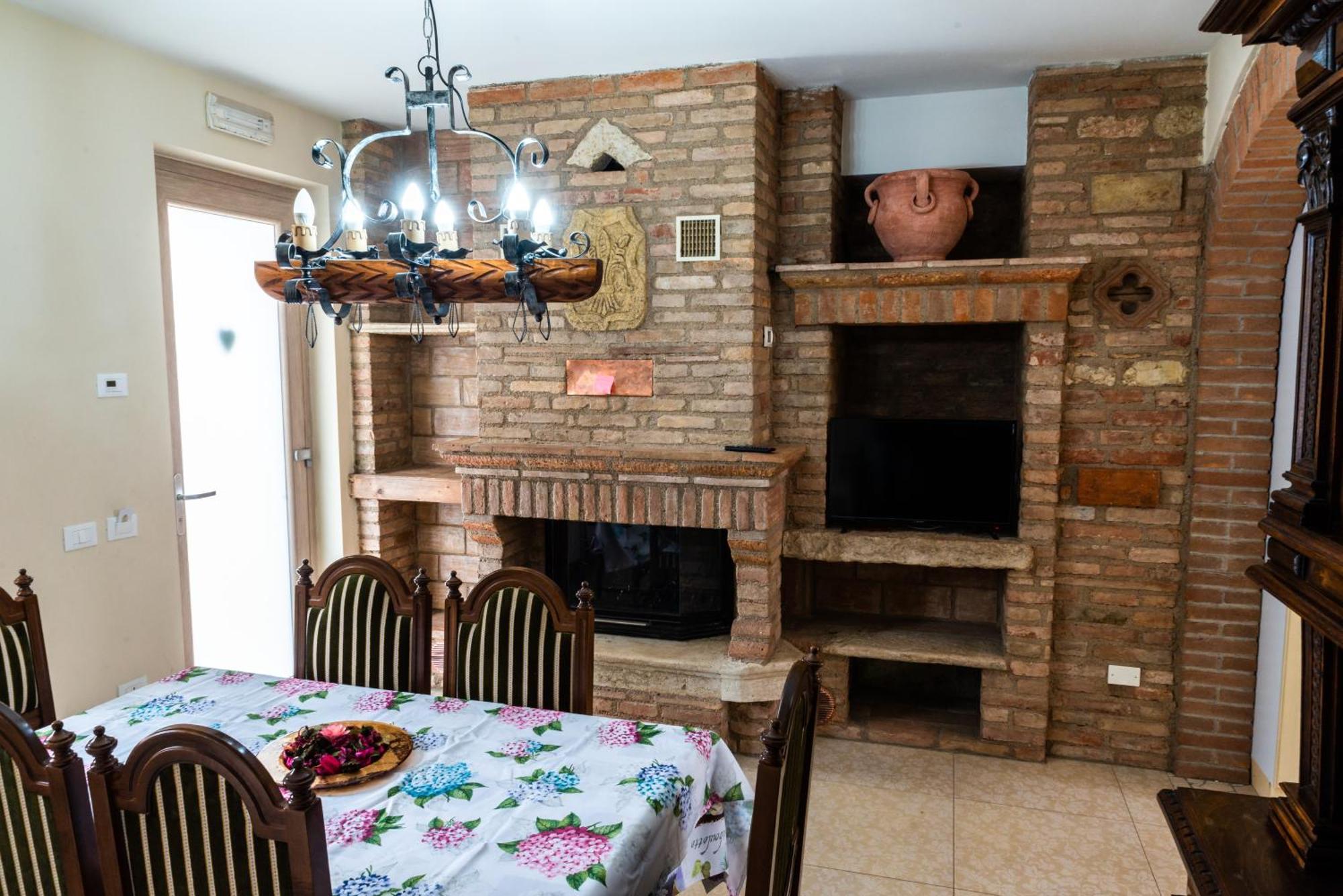 Agriturismo Le Fontanelle Da Valente Монтік'ярі Номер фото